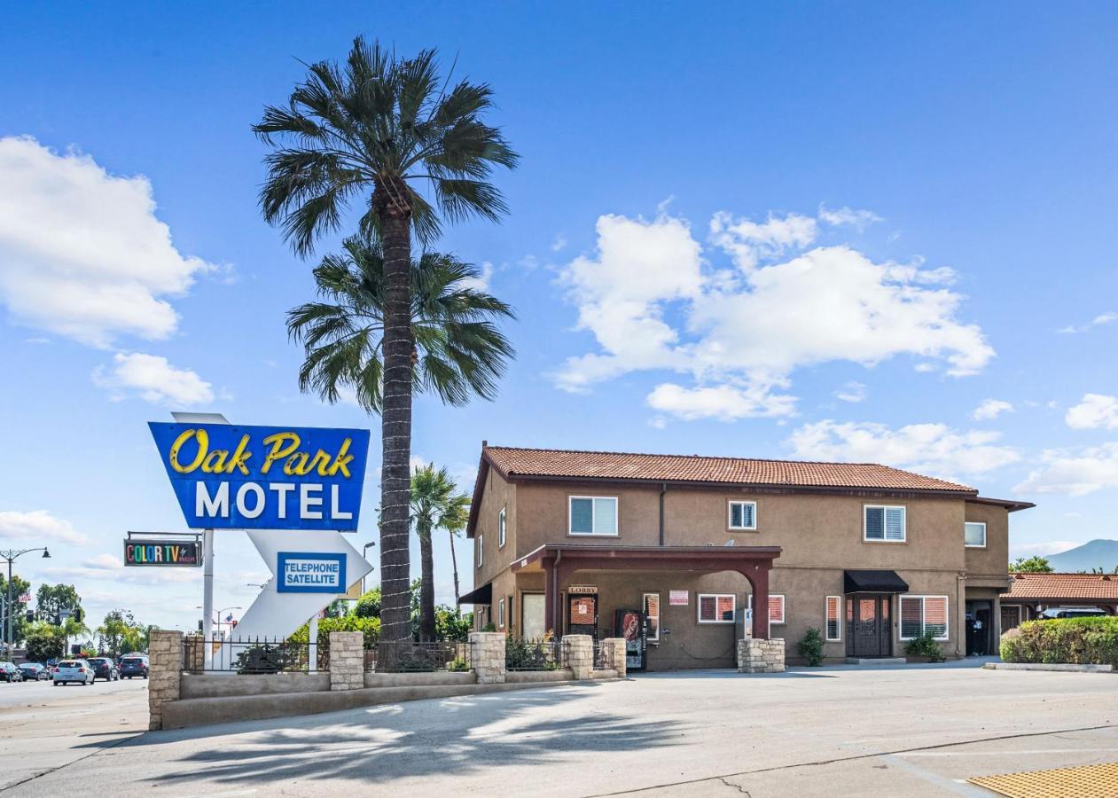 Oak Park Motel Monrovia Exterior photo